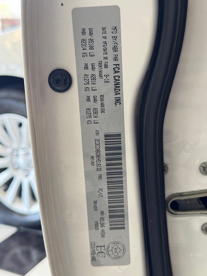 2019 Chrysler 300 300S+New Brakes+Tires+Alloy+ApplePlay+Remote Start Photo