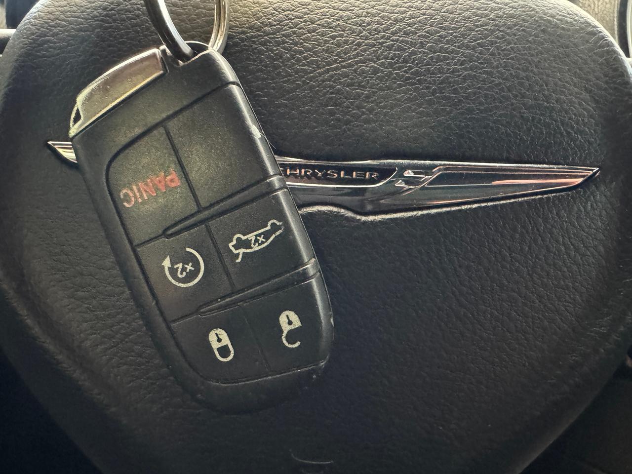 2019 Chrysler 300 300S+New Brakes+Tires+Alloy+ApplePlay+Remote Start Photo