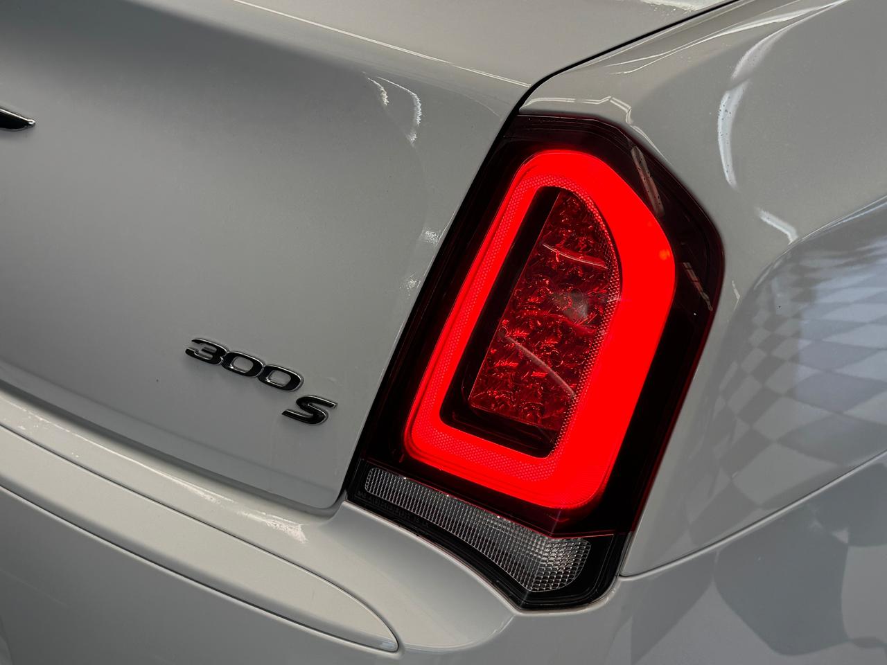 2019 Chrysler 300 300S+New Brakes+Tires+Alloy+ApplePlay+Remote Start Photo