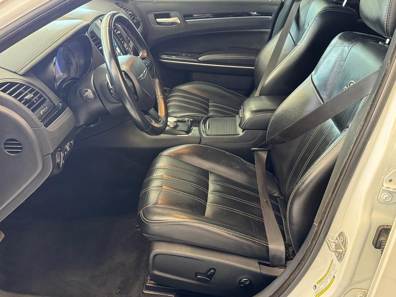 2019 Chrysler 300 300S+New Brakes+Tires+Alloy+ApplePlay+Remote Start Photo