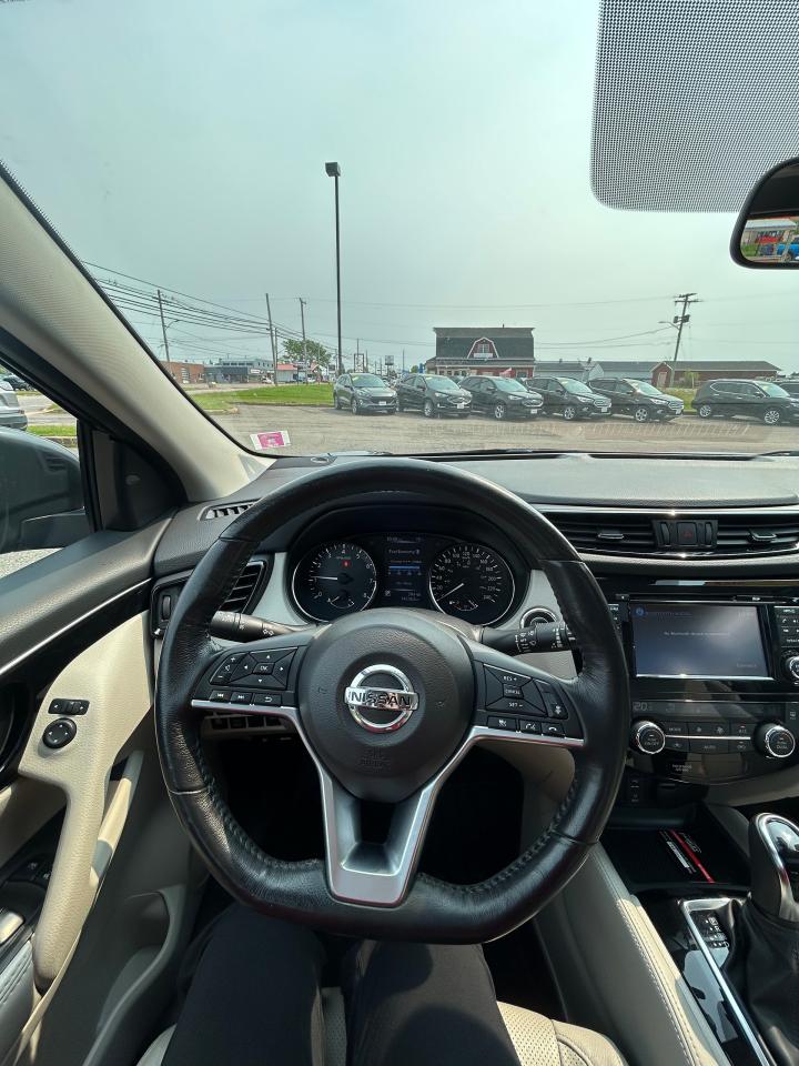 2017 Nissan Qashqai S - Photo #9