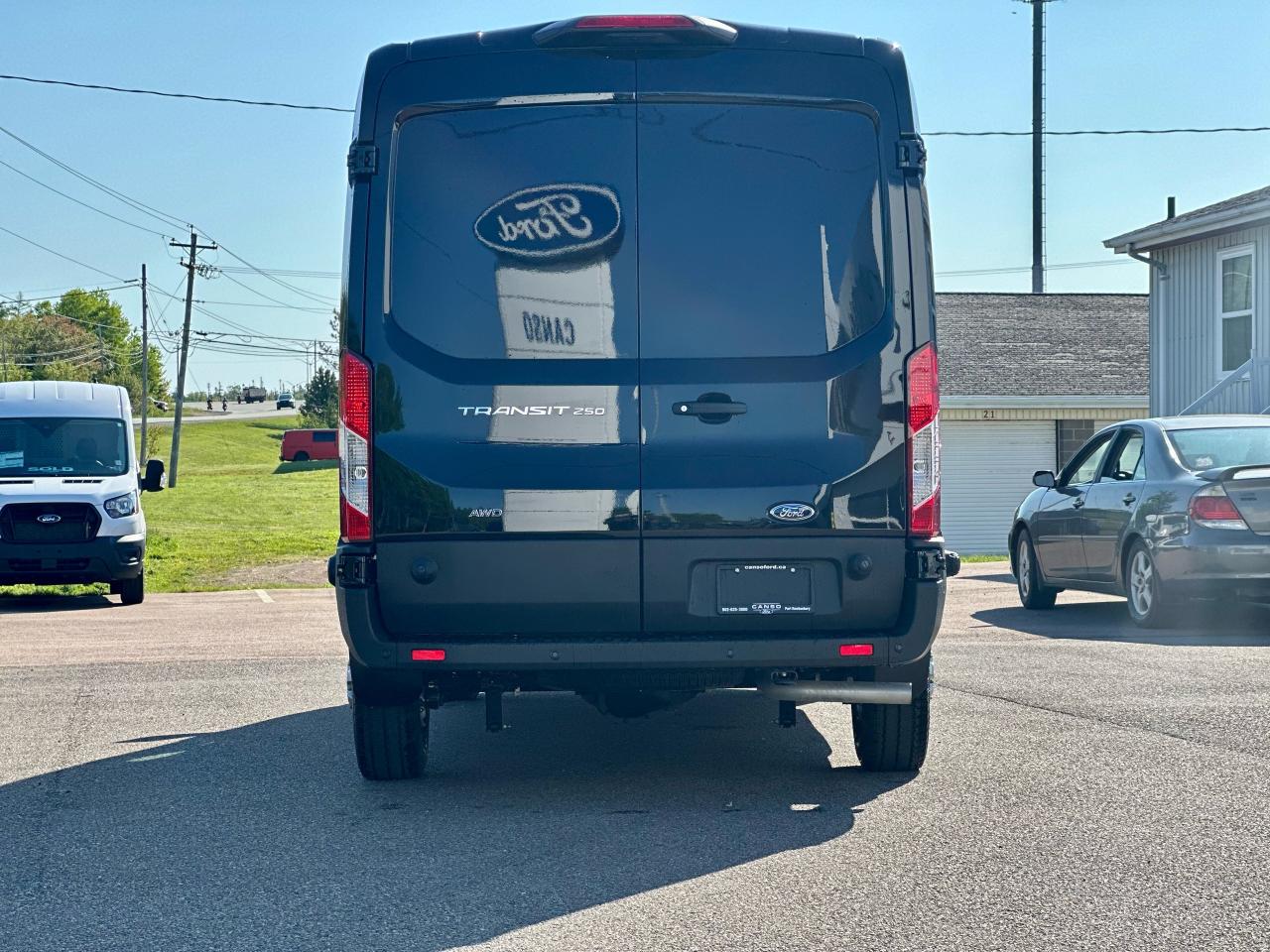 2025 Ford Transit Cargo Van T-250 148" MED RF 9070 GVWR AWD Photo4