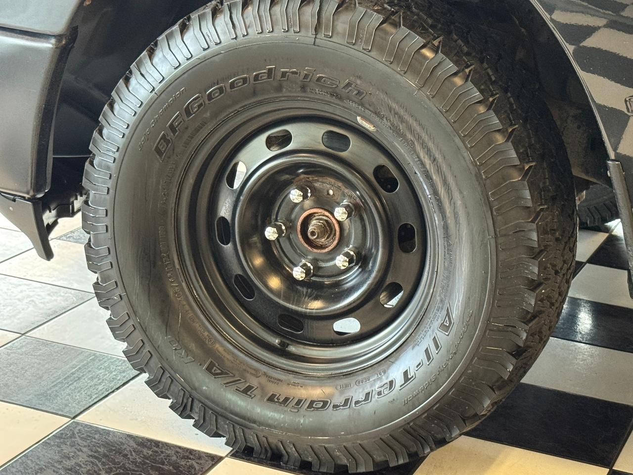 2017 RAM 1500 ST 4WD Quad HEMI+New Brakes+Camera+CLEAN CARFAX Photo