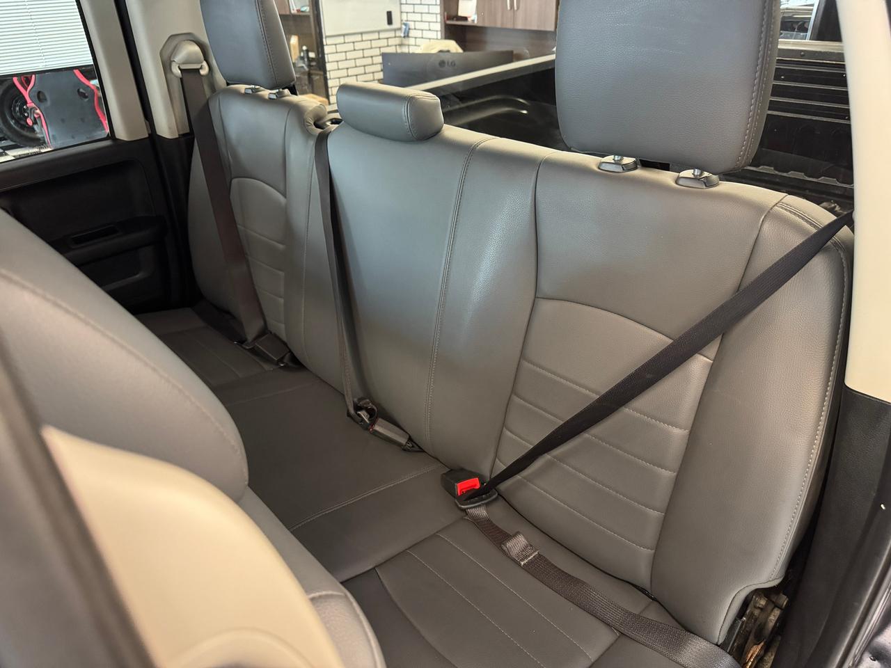 2017 RAM 1500 ST 4WD Quad HEMI+New Brakes+Camera+CLEAN CARFAX Photo