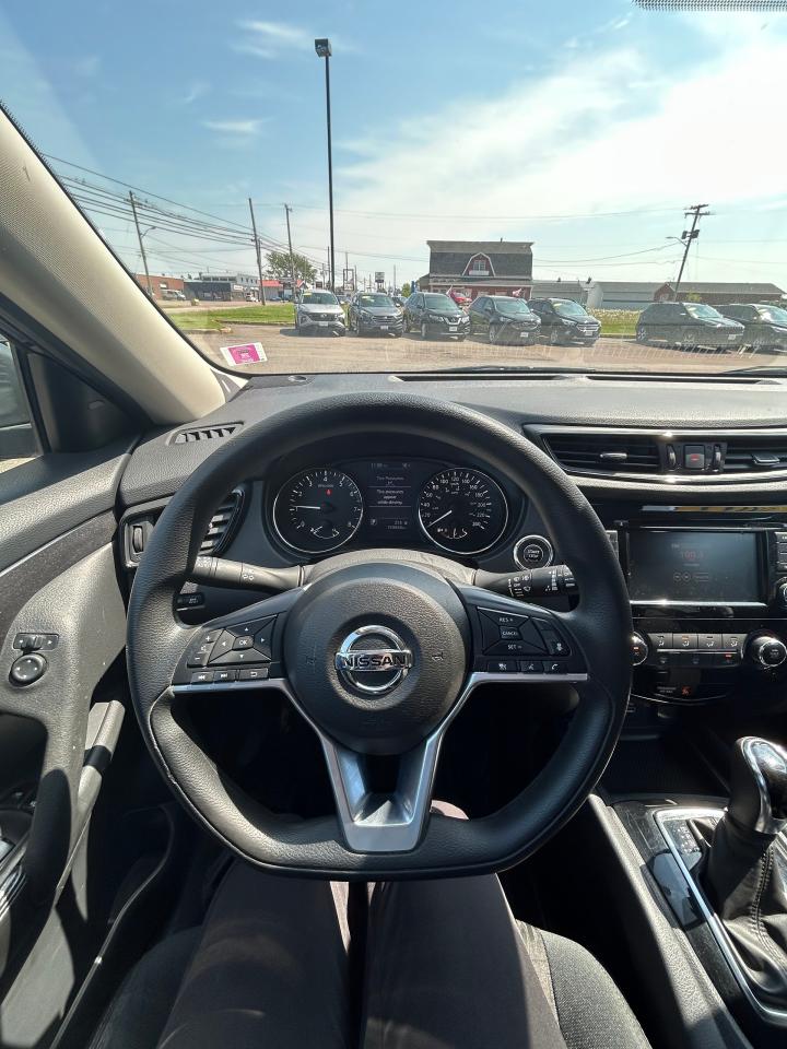 2019 Nissan Rogue S - Photo #9