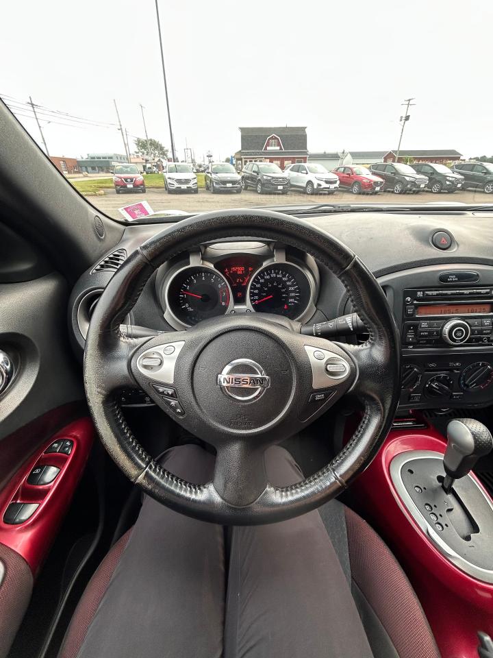 2014 Nissan Juke SV Photo