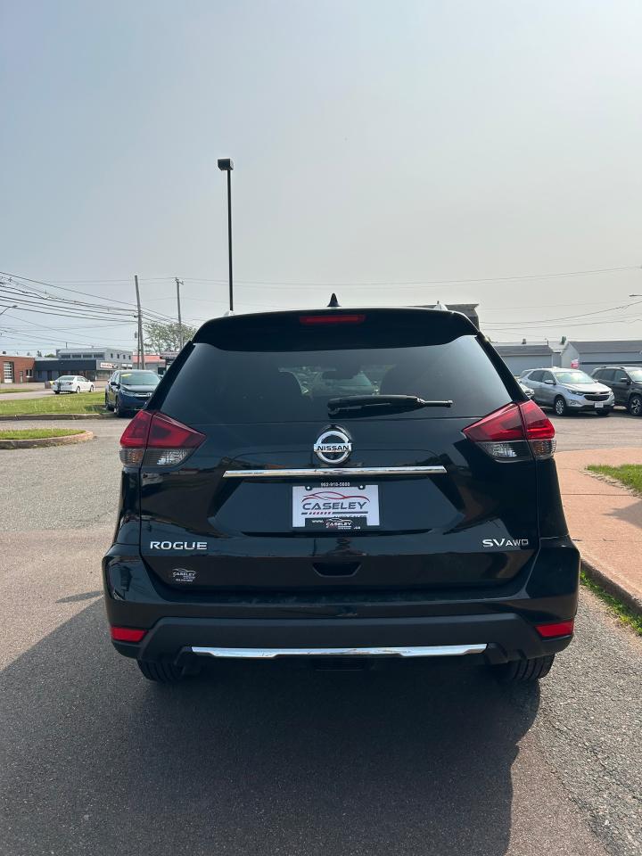2020 Nissan Rogue S - Photo #5