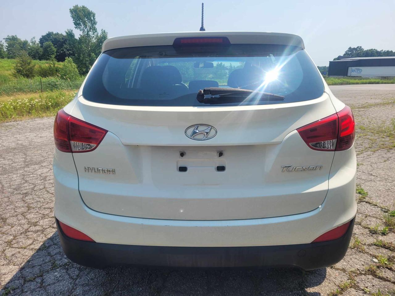 2012 Hyundai Tucson GL Photo3