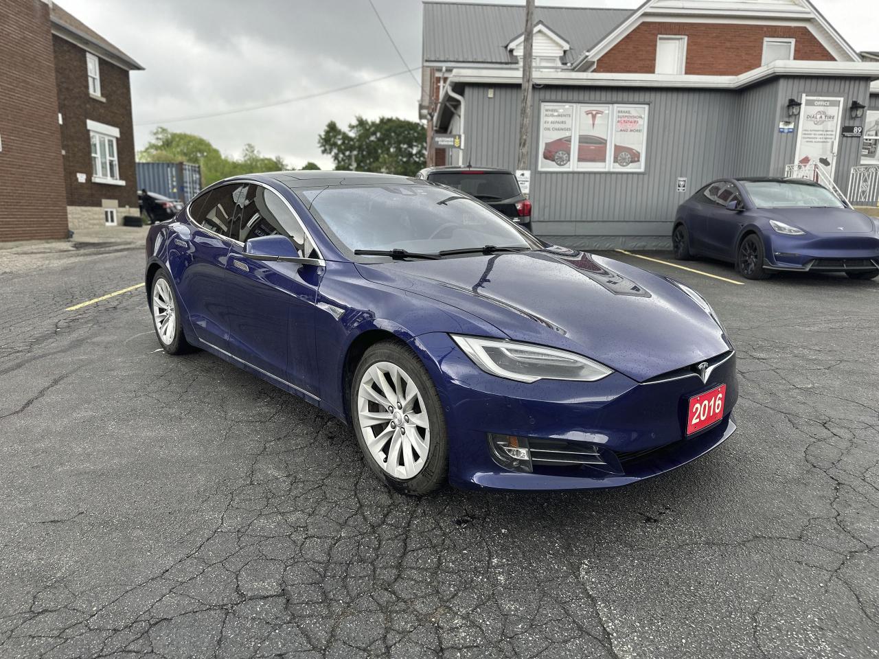 2016 Tesla Model S 90 D