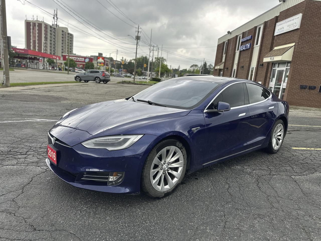 2016 Tesla Model S 90 D - Photo #3