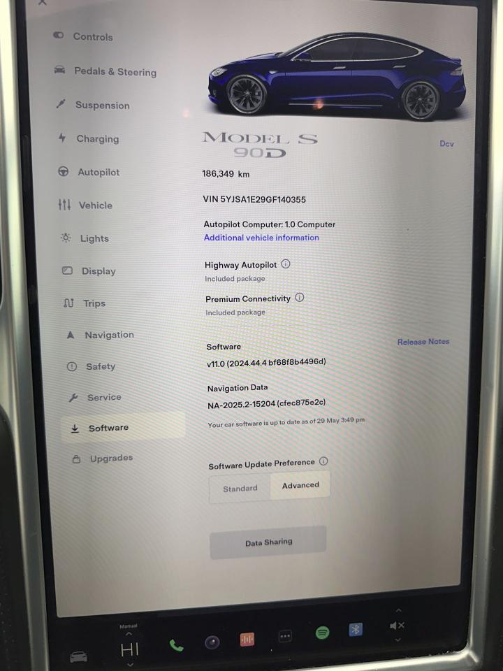 2016 Tesla Model S 90 D - Photo #7