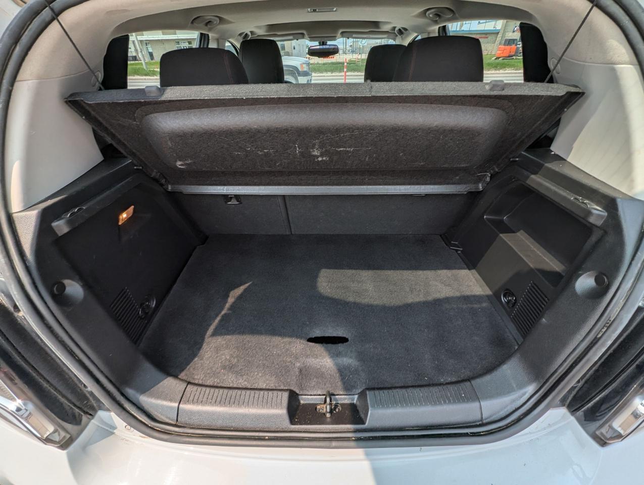2018 Chevrolet Sonic RS | Apple CarPlay | Heated Seats - Photo #5