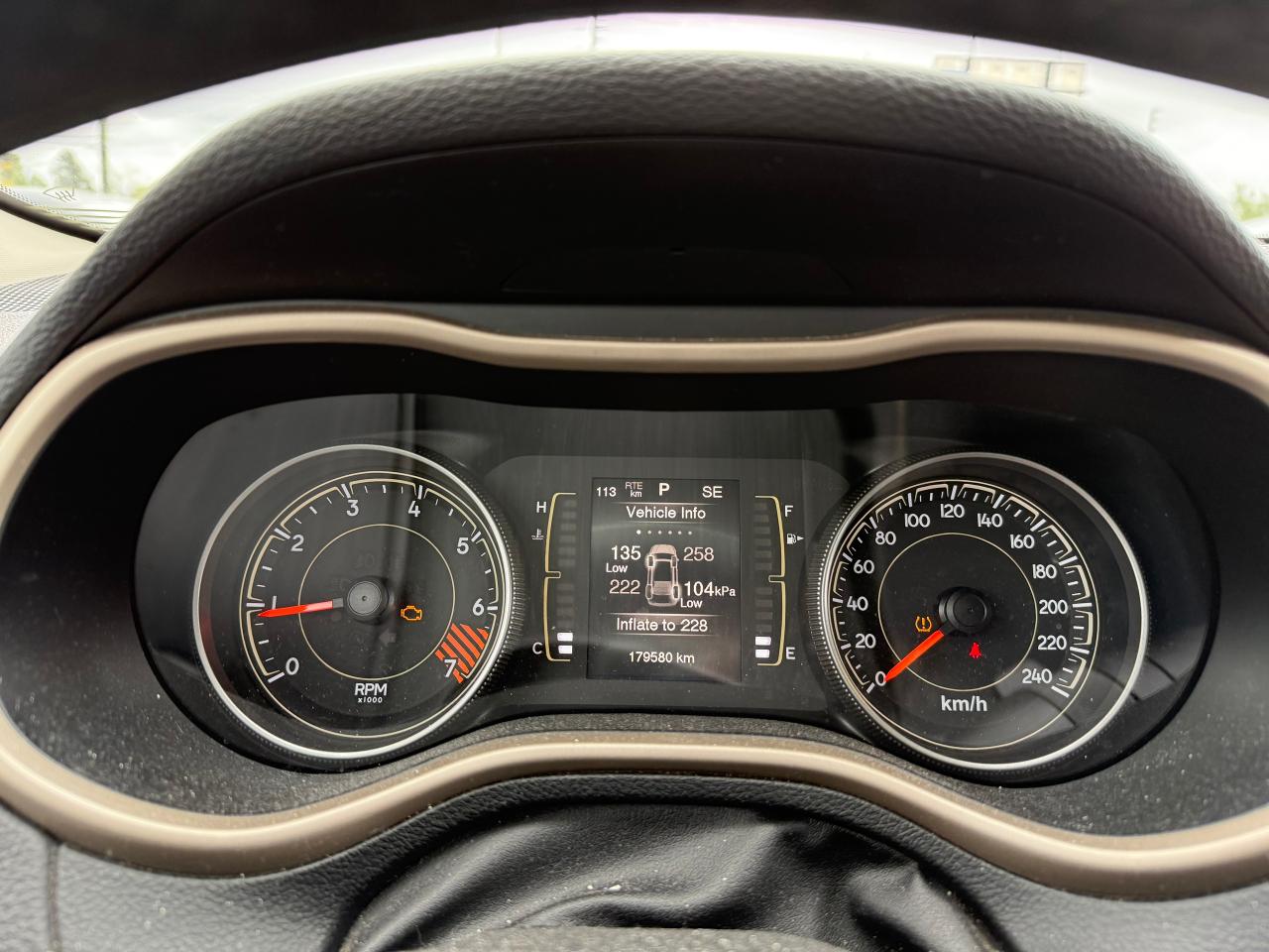 2015 Jeep Cherokee SPORT / AUTO / AC / YOU SAFETY YOU SAVE - Photo #6
