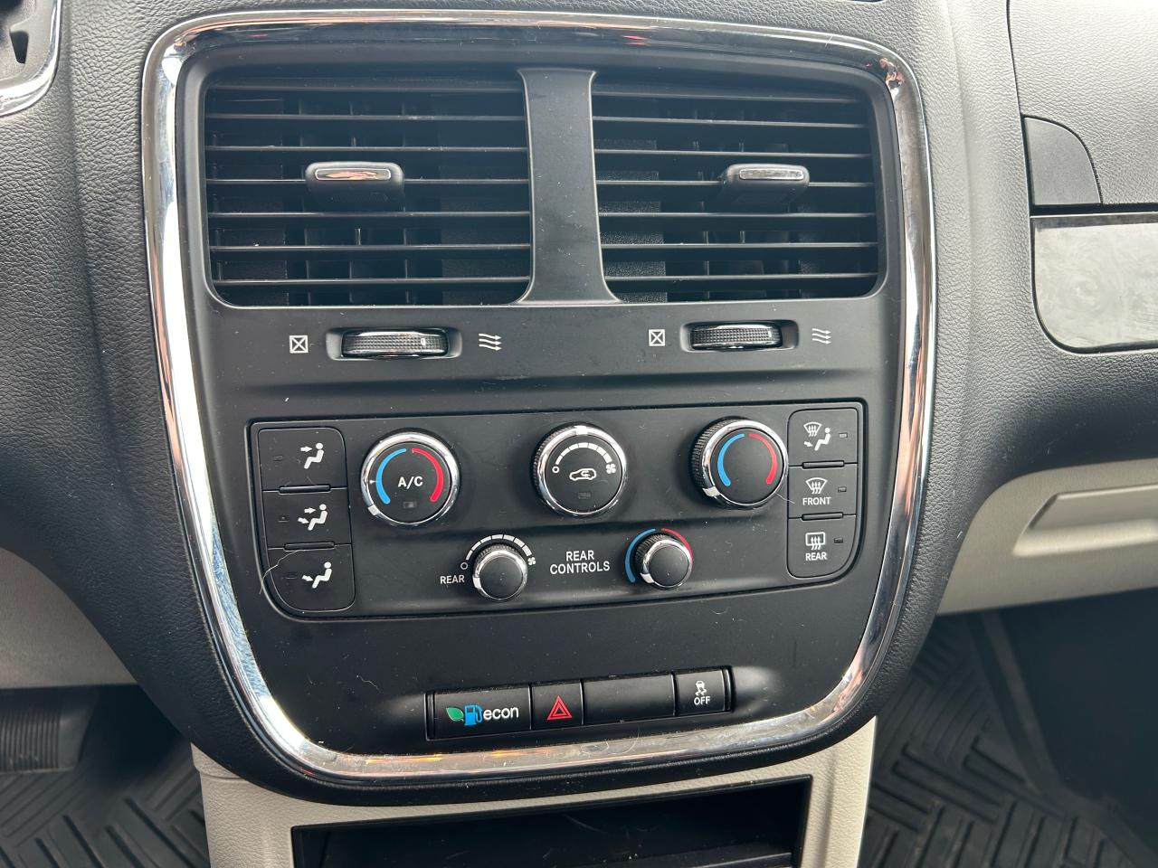 2018 Dodge Grand Caravan  - Photo #11