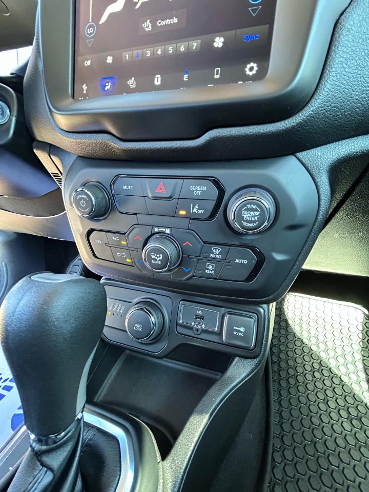 2023 Jeep Renegade North - Photo #14