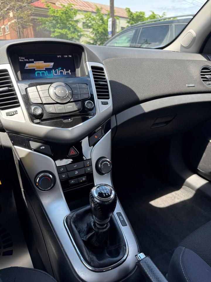 2015 Chevrolet Cruze 1LT | 6 Speed Manual | Certified - Photo #11