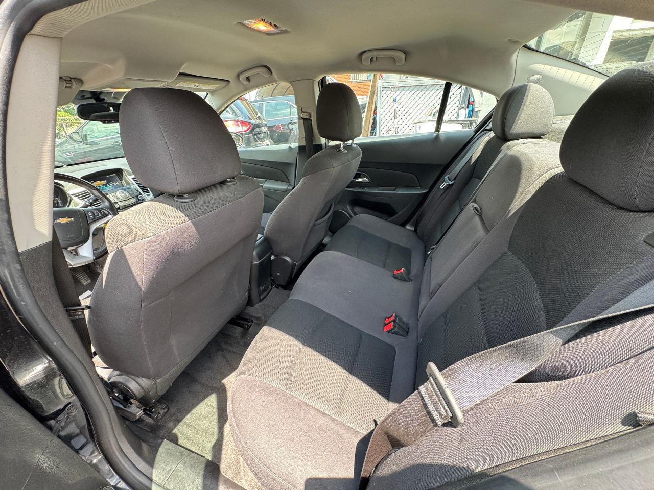 2015 Chevrolet Cruze 1LT | 6 Speed Manual | Certified - Photo #15