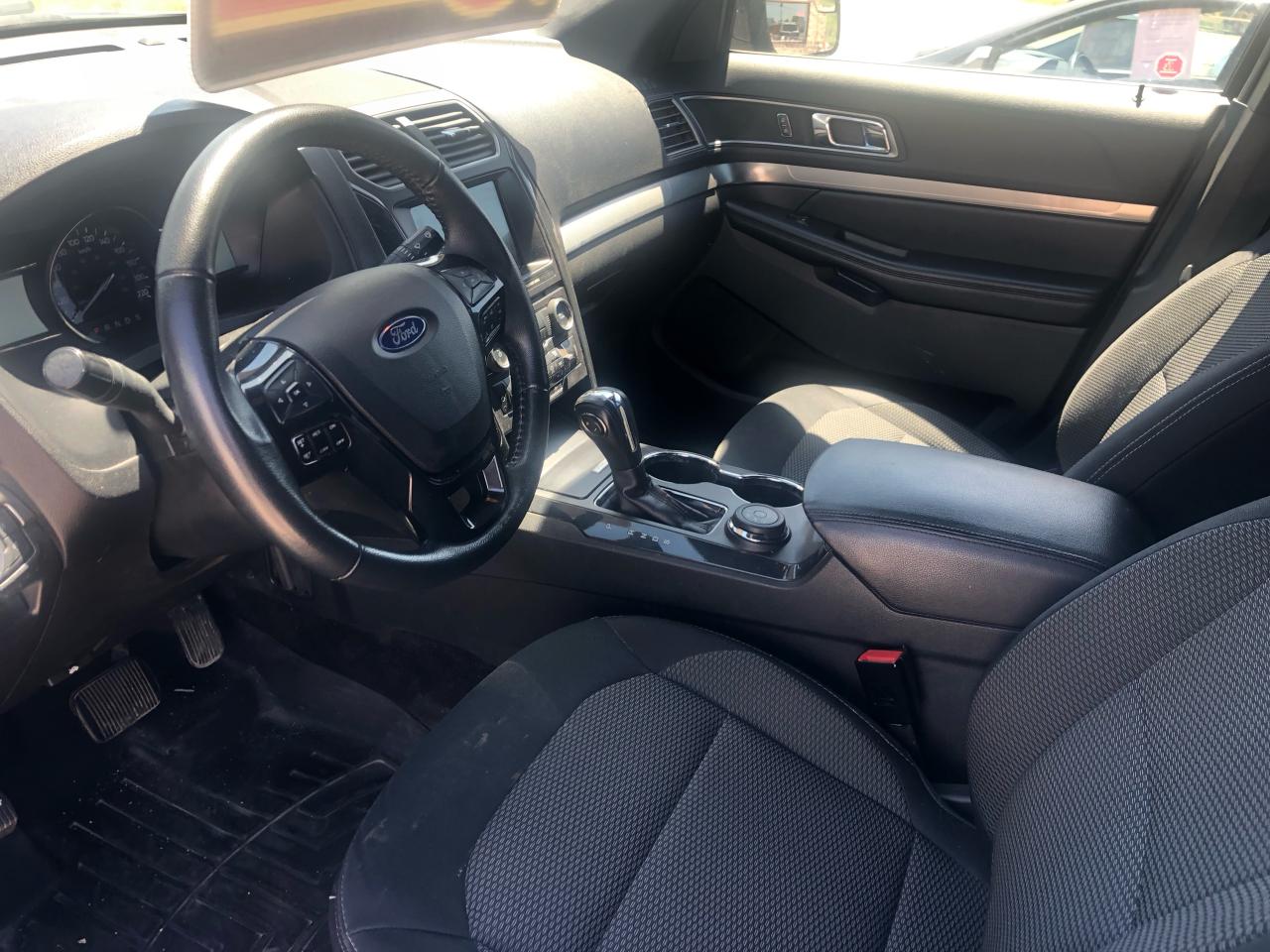 2018 Ford Explorer XLT - Photo #5