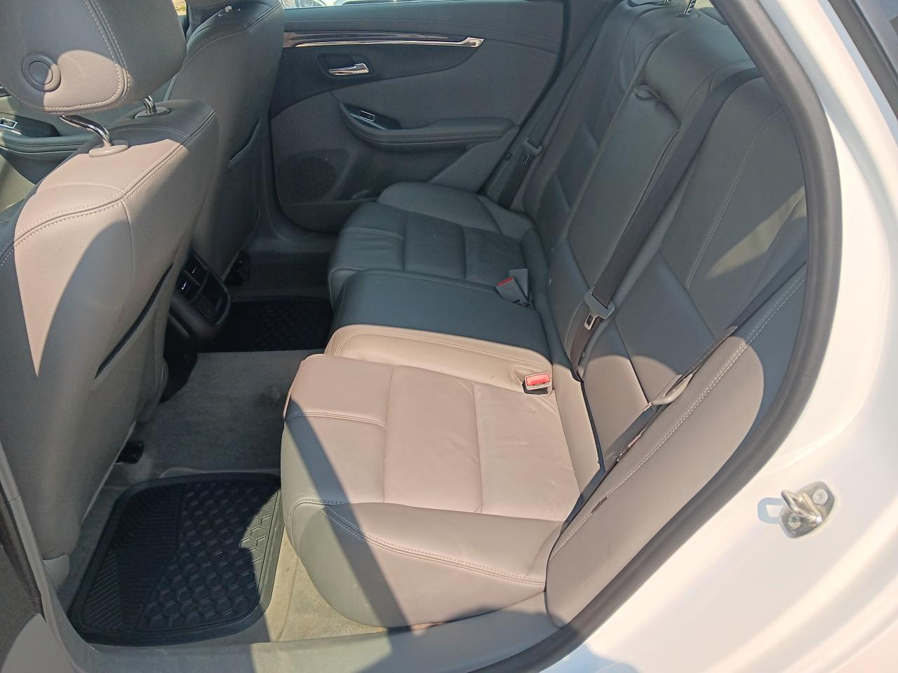 2018 Chevrolet Impala LT, Leather, Sunroof, Remote, Bu Cam, Htd Steering - Photo #17