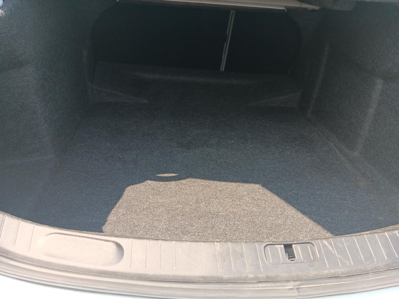 2018 Chevrolet Impala LT, Leather, Sunroof, Remote, Bu Cam, Htd Steering - Photo #7