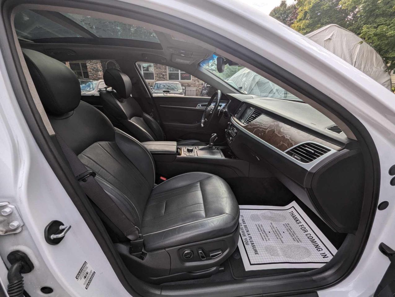 2015 Hyundai Genesis Ultimate - Photo #26