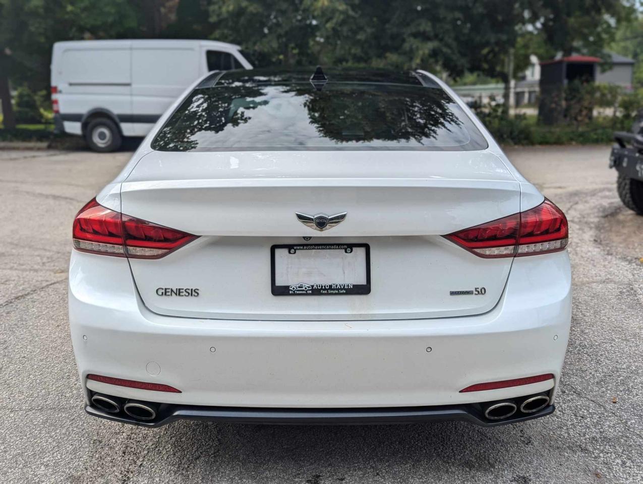 2015 Hyundai Genesis Ultimate - Photo #4