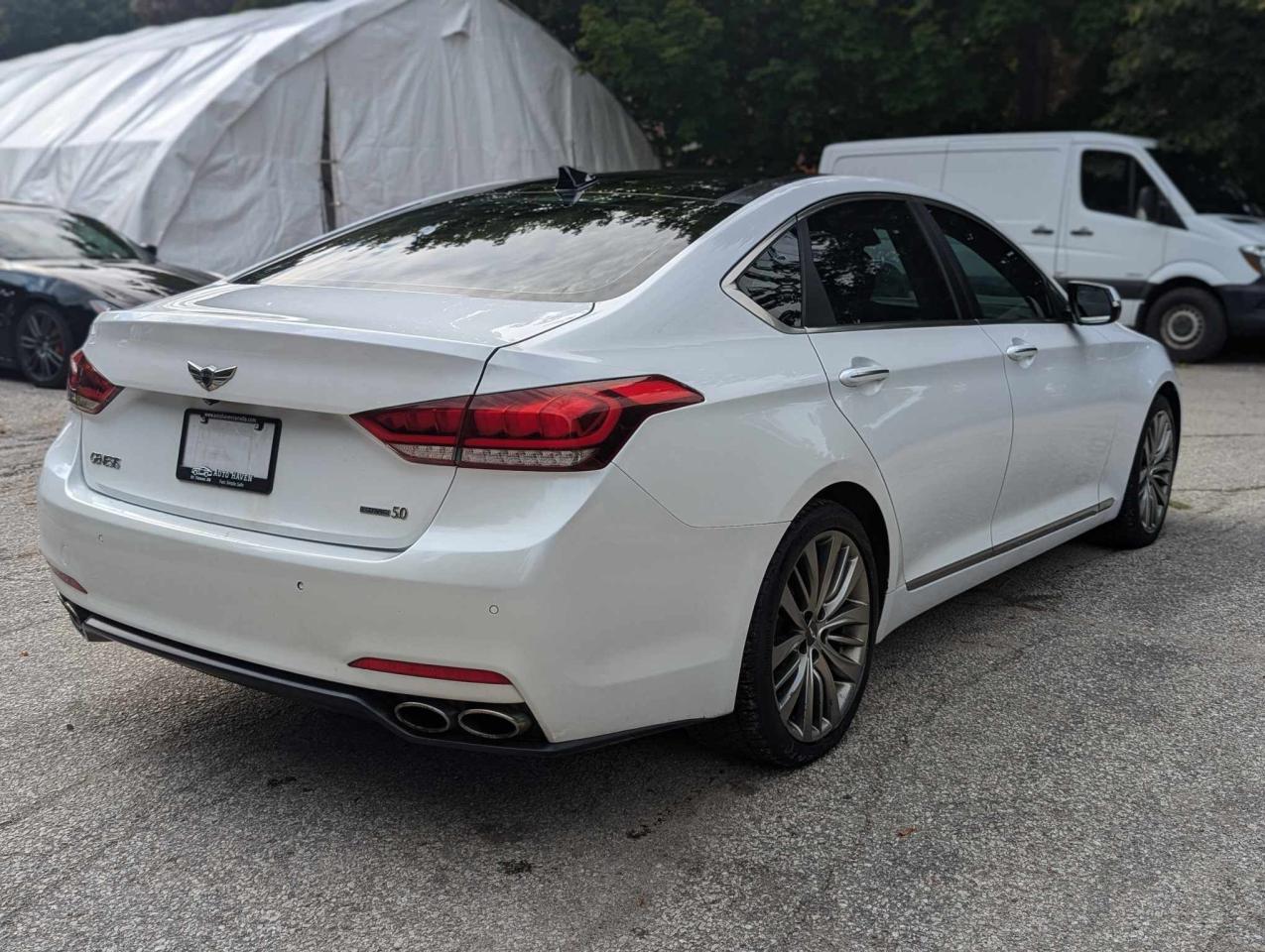 2015 Hyundai Genesis Ultimate - Photo #5