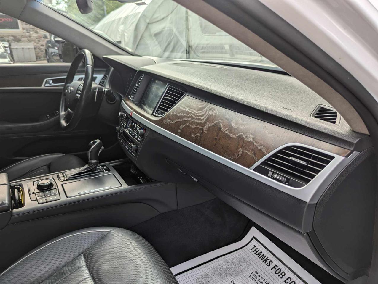 2015 Hyundai Genesis Ultimate - Photo #25