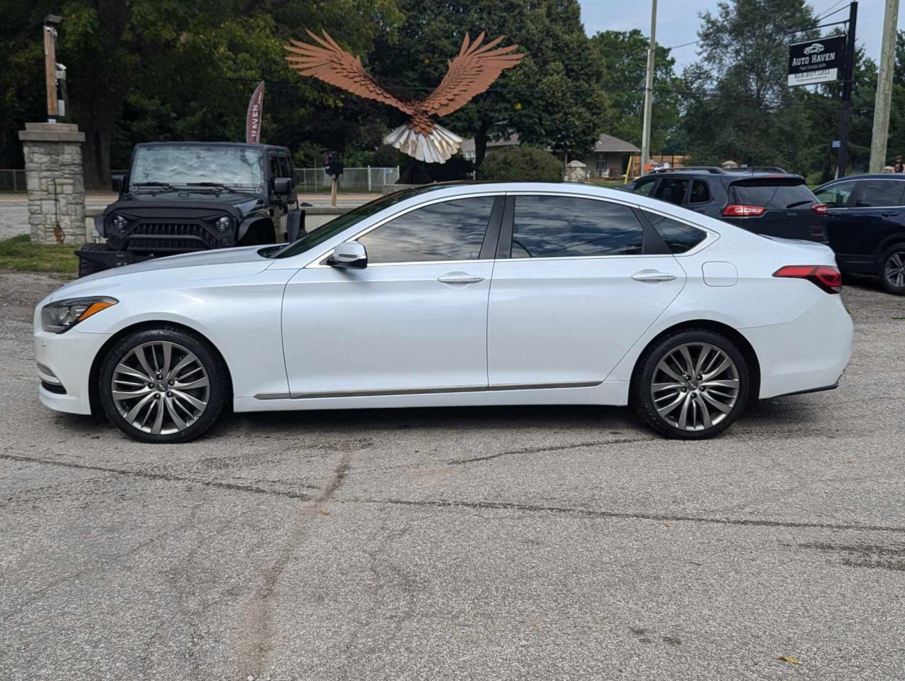 2015 Hyundai Genesis Ultimate - Photo #2