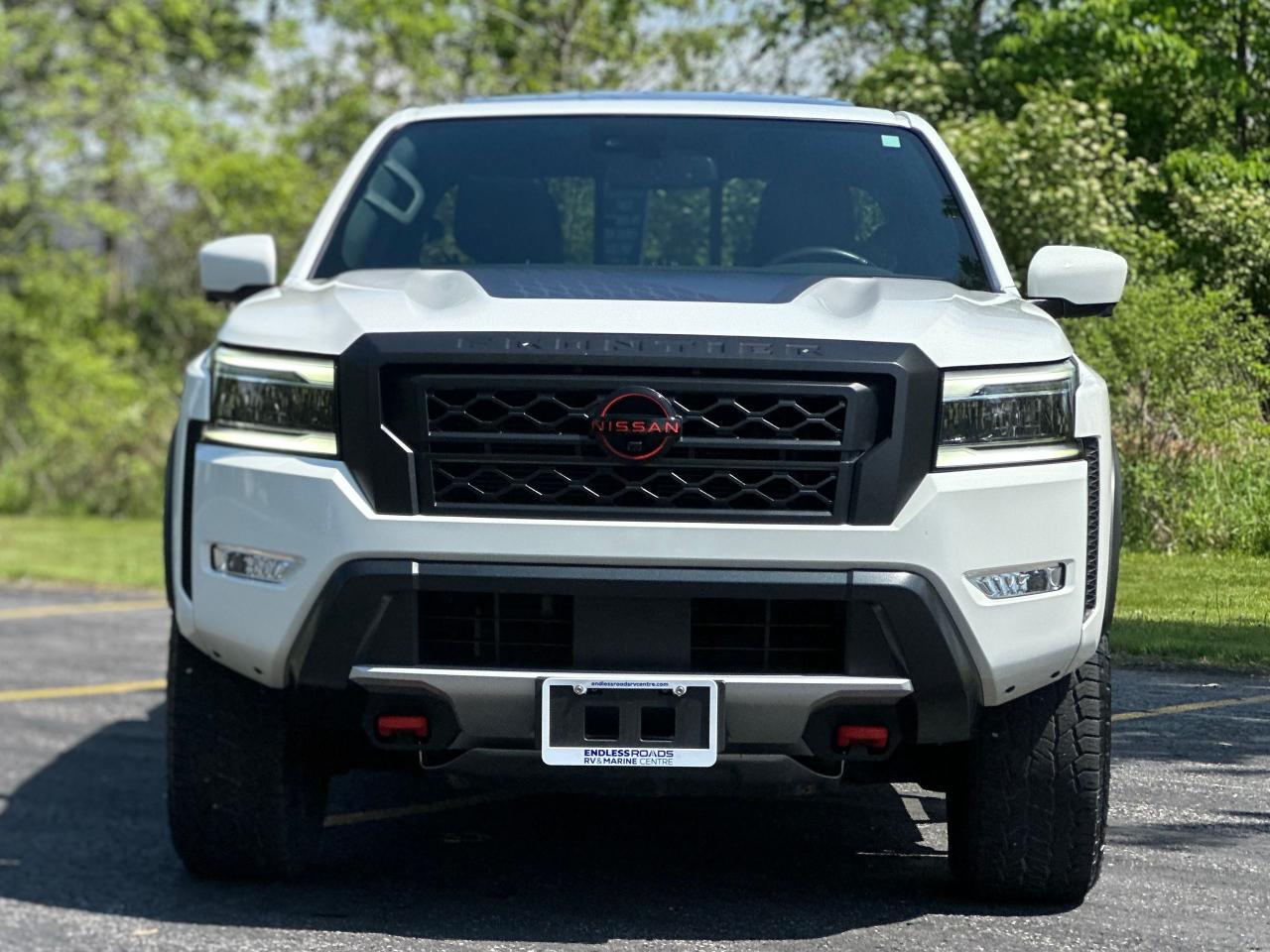 2022 Nissan Frontier Pro-4X - Photo #2