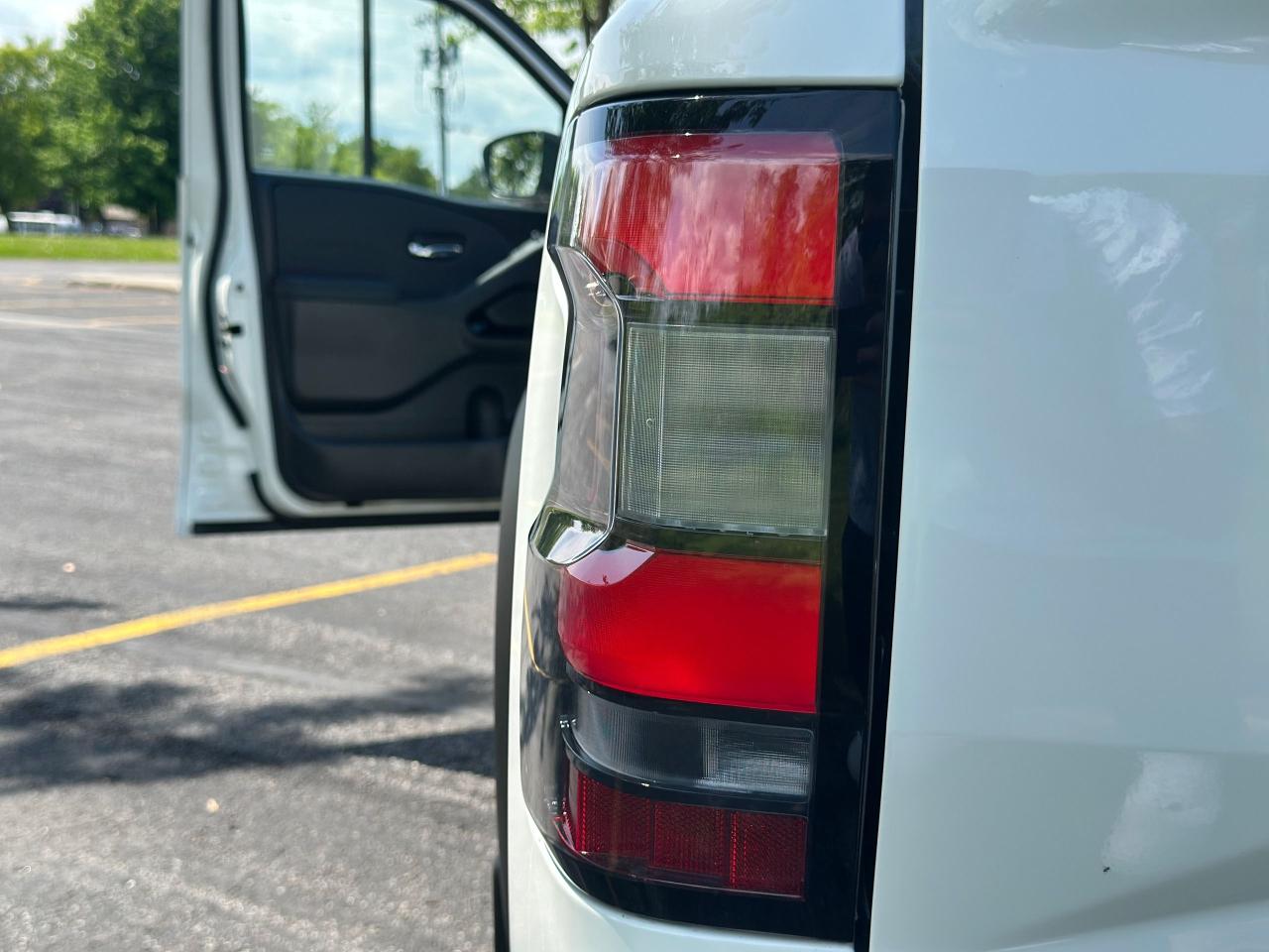 2022 Nissan Frontier Pro-4X - Photo #7