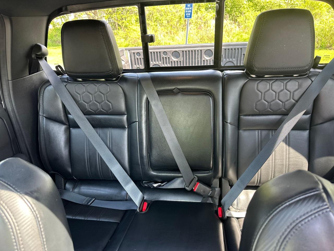 2022 Nissan Frontier Pro-4X - Photo #17