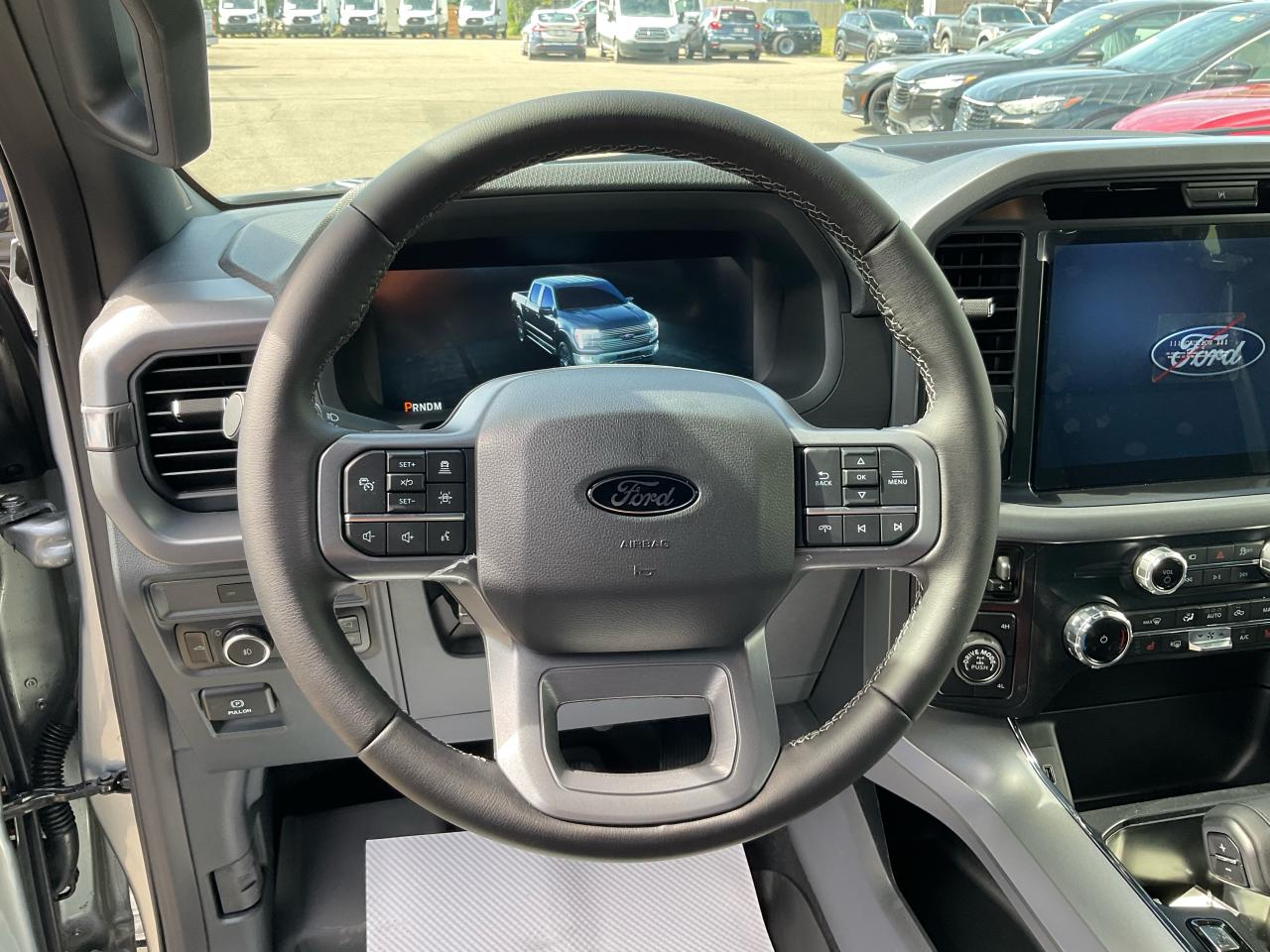 2025 Ford F-150 XLT Photo5