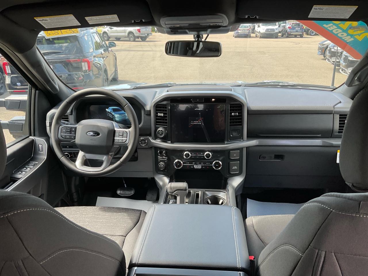 2025 Ford F-150 XLT Photo5