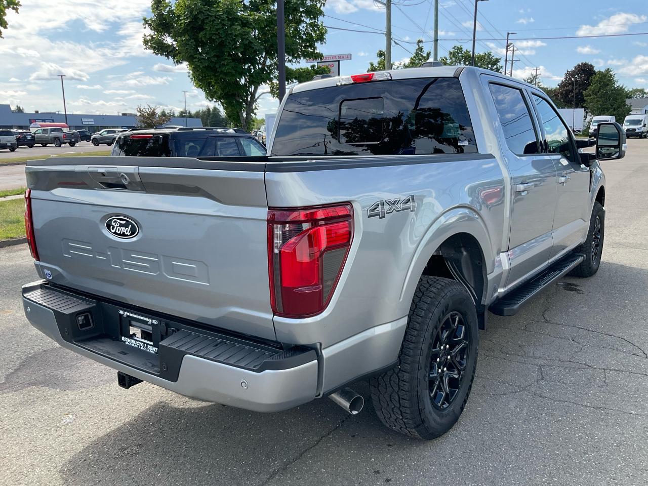 2025 Ford F-150 XLT Photo5