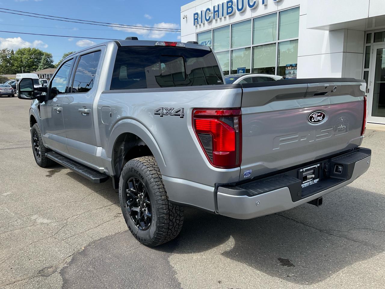 2025 Ford F-150 XLT Photo5