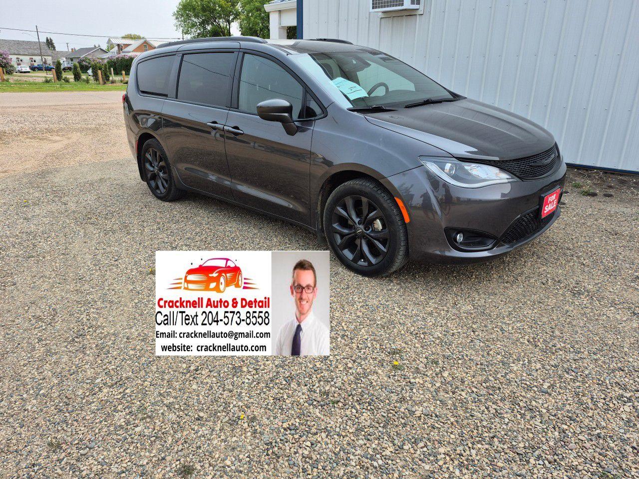 Used 2020 Chrysler Pacifica TOURING-L FWD for sale in Carberry, MB
