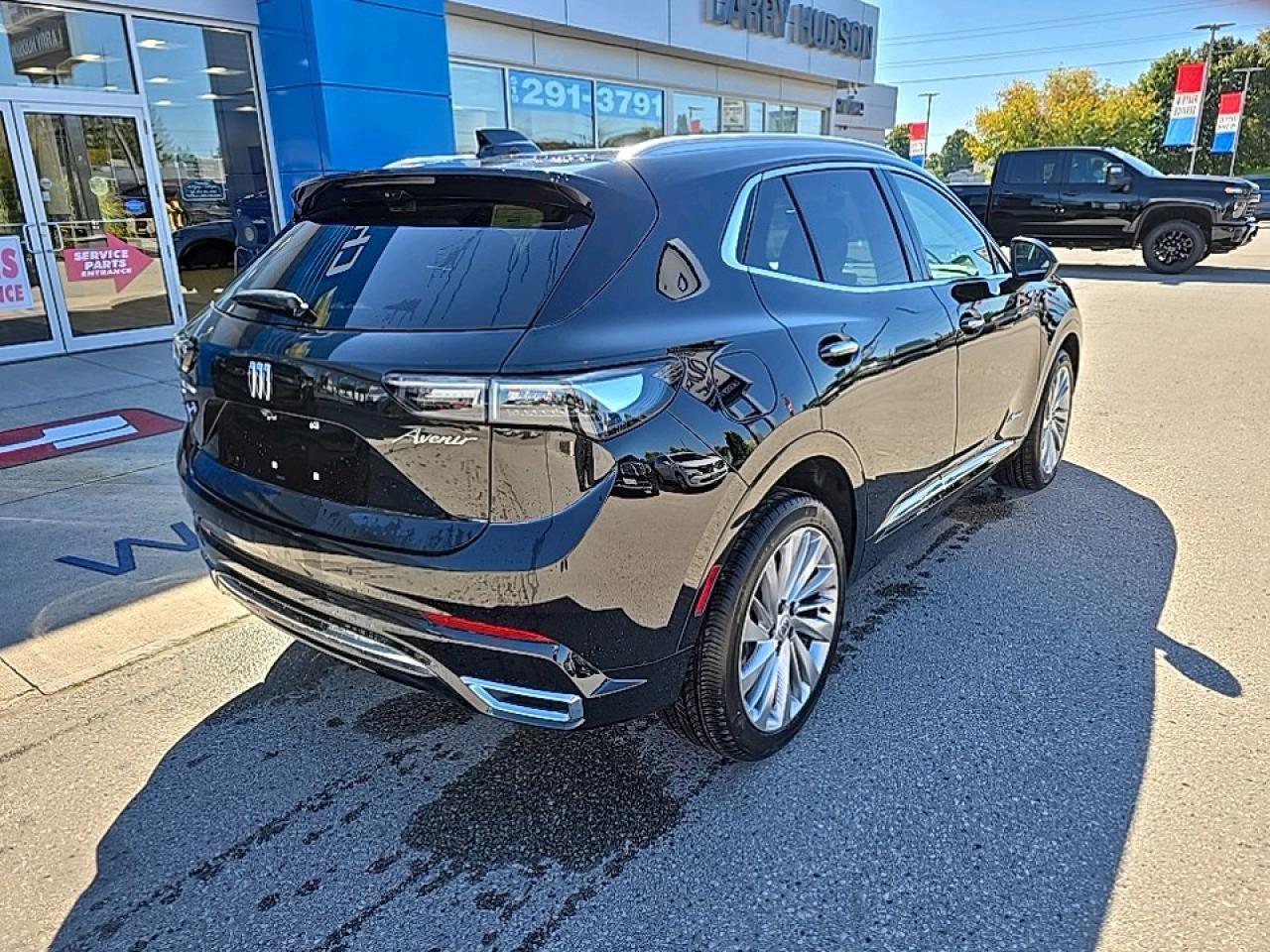 2025 Buick Envision Avenir Photo2