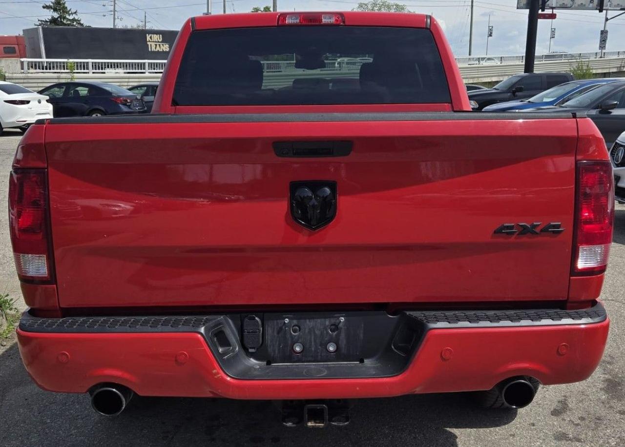 2022 RAM 1500 Classic EXPRESS / NO ACCIDENTS / HEMI / V8 / CREW CAB / AC - Photo #3