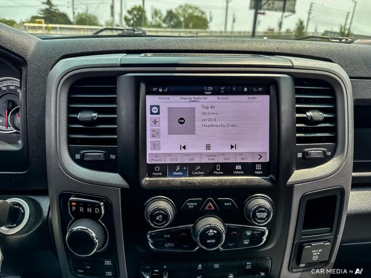 2022 RAM 1500 Classic EXPRESS / NO ACCIDENTS / HEMI / V8 / CREW CAB / AC - Photo #16
