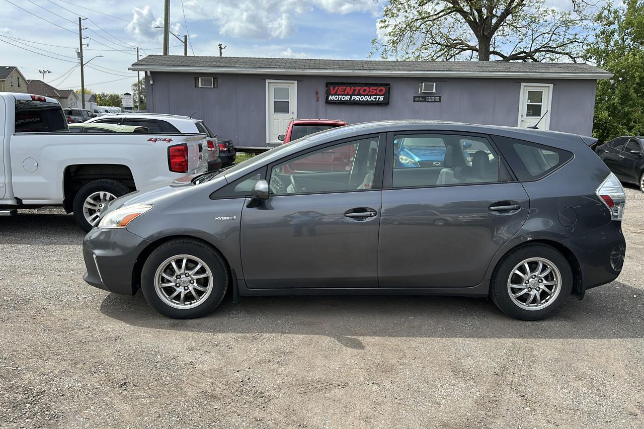 2012 Toyota Prius v 