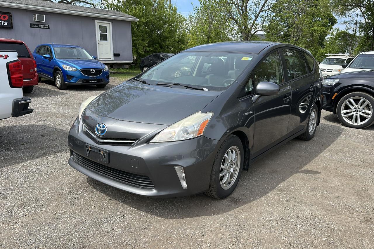 2012 Toyota Prius v  - Photo #2