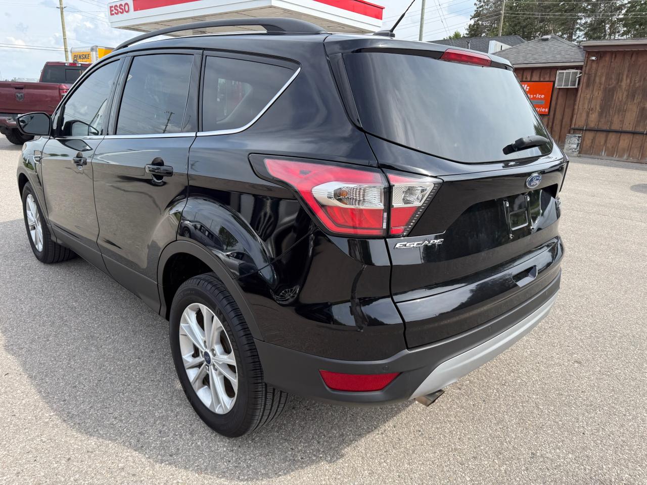 2017 Ford Escape SE NAVIGATION BACKUP CAMERA HEATED SEATS - Photo #8
