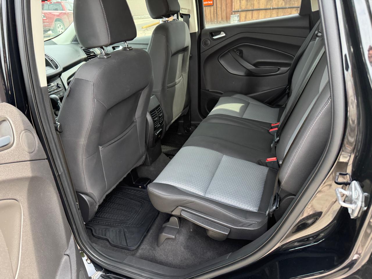 2017 Ford Escape SE NAVIGATION BACKUP CAMERA HEATED SEATS - Photo #6