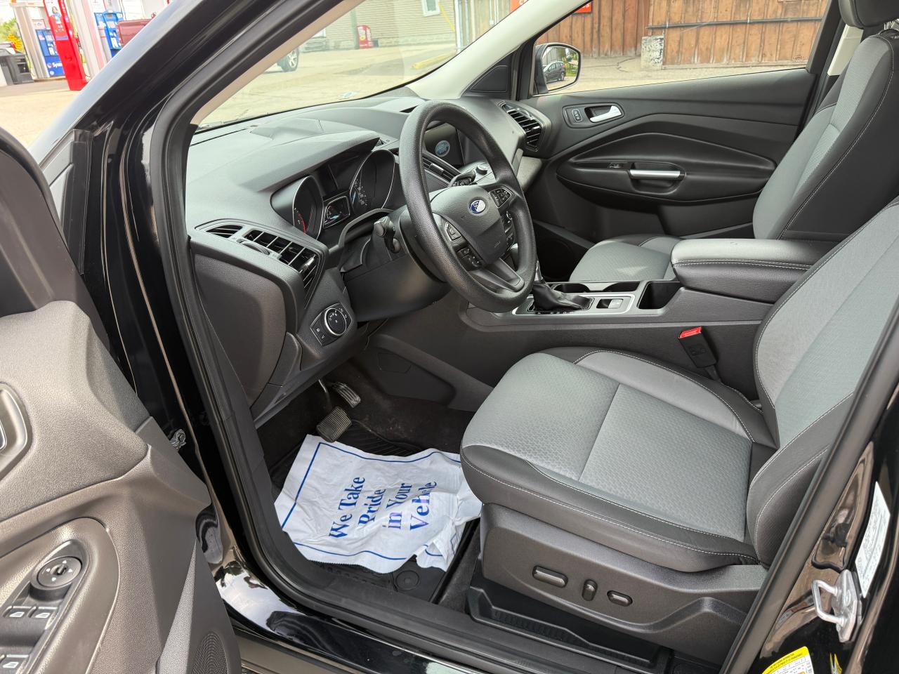 2017 Ford Escape SE NAVIGATION BACKUP CAMERA HEATED SEATS - Photo #5