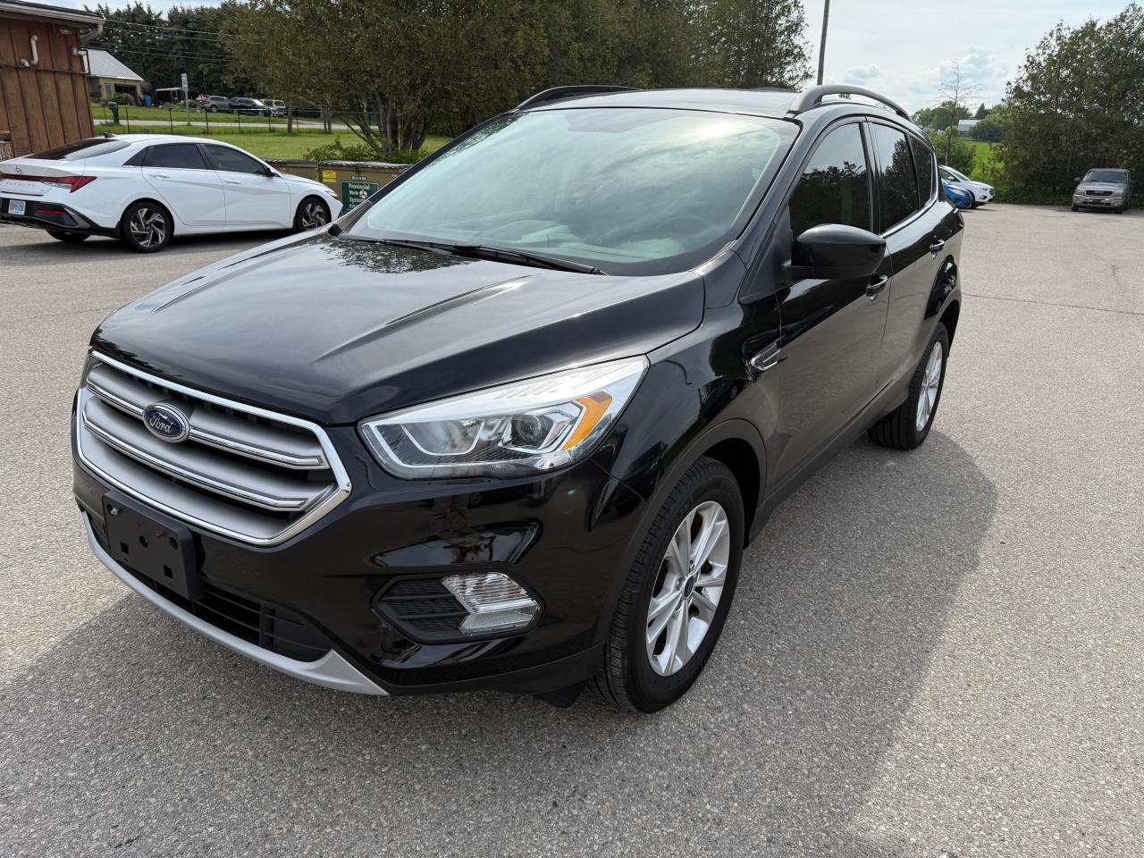 2017 Ford Escape SE NAVIGATION BACKUP CAMERA HEATED SEATS - Photo #3