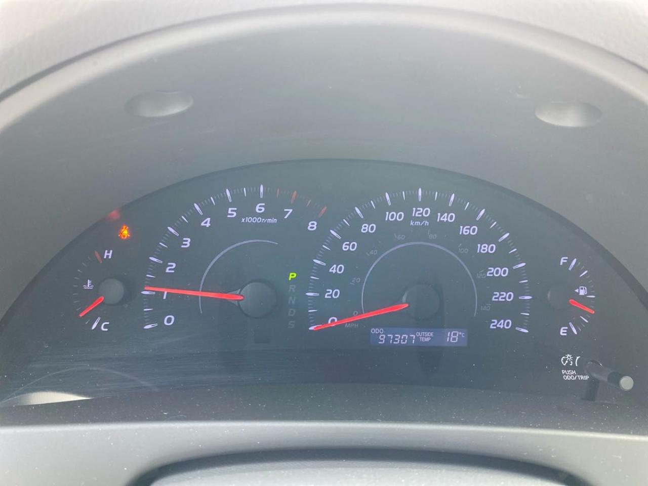 2010 Toyota Camry 4dr Sdn I4 Auto LE 1-Owner Clean CarFax Financing! Photo2