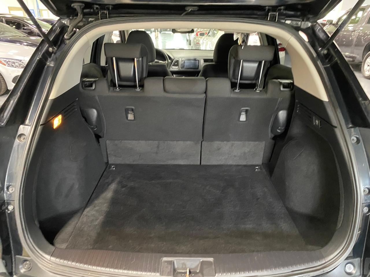 2017 Honda HR-V LX - Photo #16