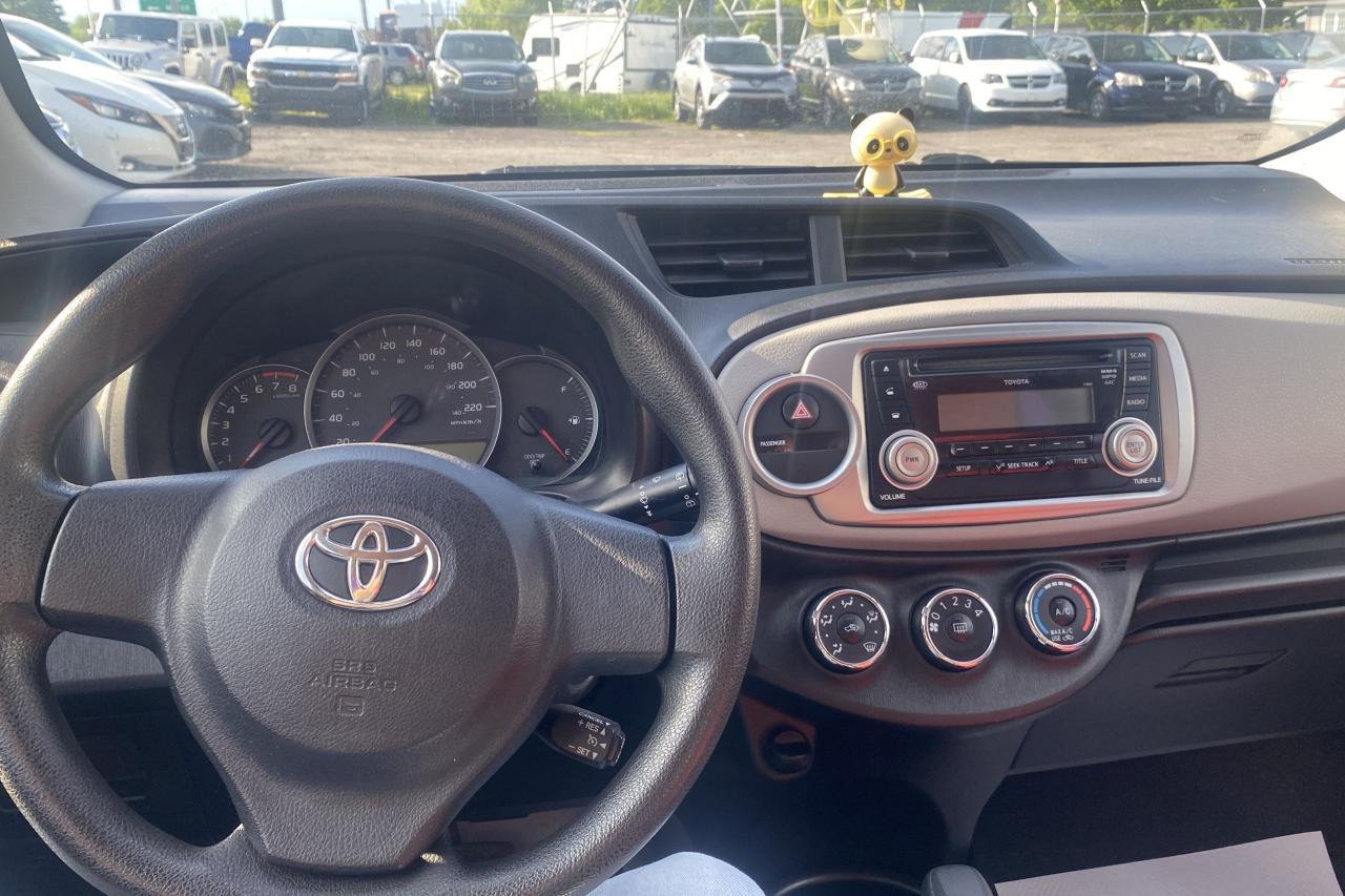 2012 Toyota Yaris LE - Photo #21