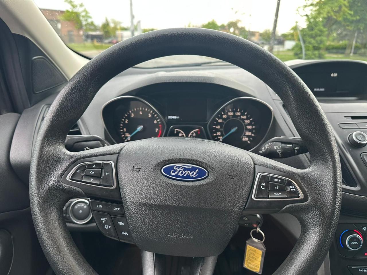 2018 Ford Escape FULLY CERTIFIED // NO ACCIDENT // 1y WARRANTY INCL - Photo #24